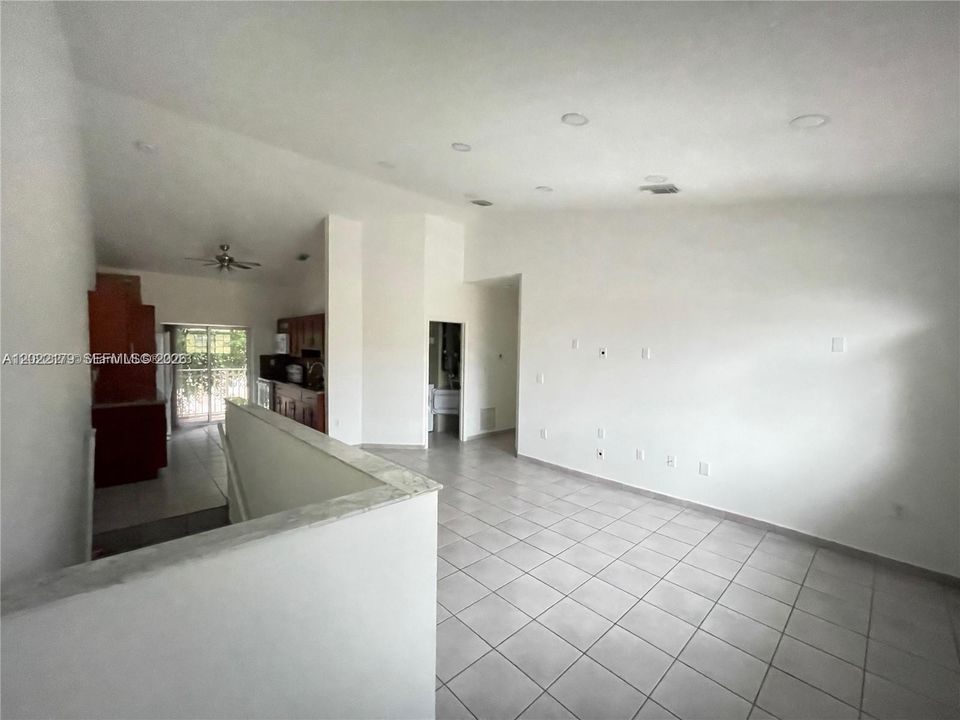 For Sale: $340,000 (3 beds, 2 baths, 1190 Square Feet)