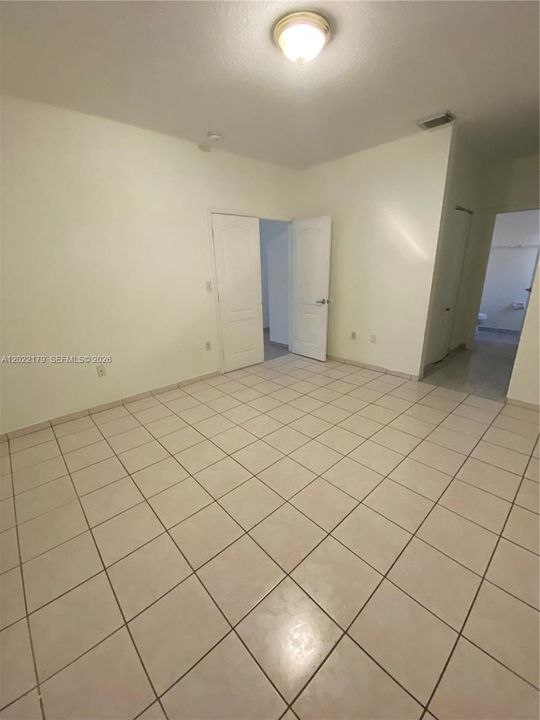 For Sale: $340,000 (3 beds, 2 baths, 1190 Square Feet)