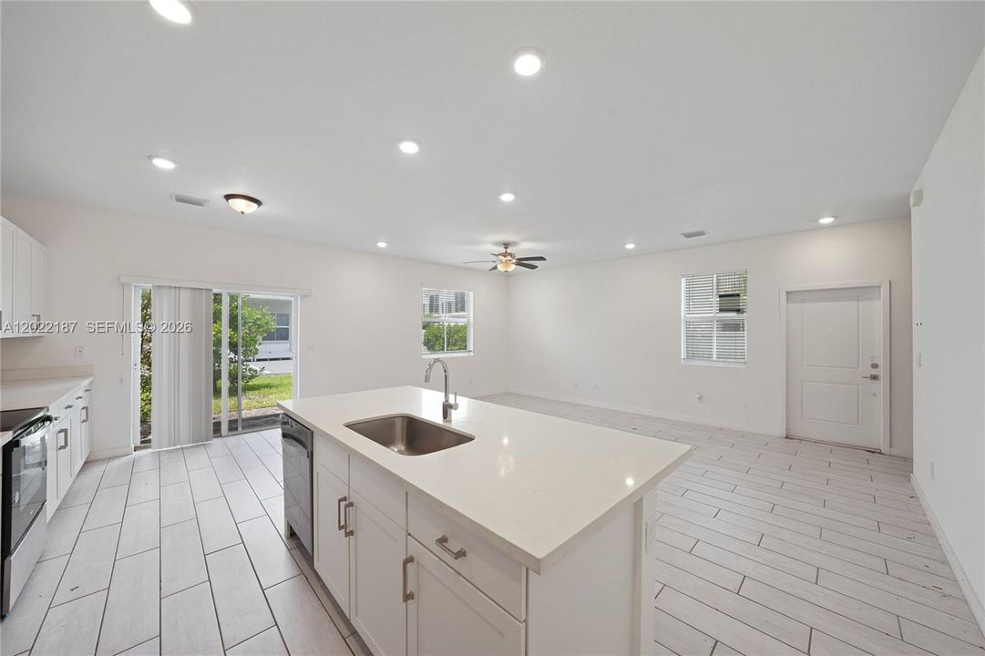 For Sale: $399,315 (4 beds, 3 baths, 1757 Square Feet)