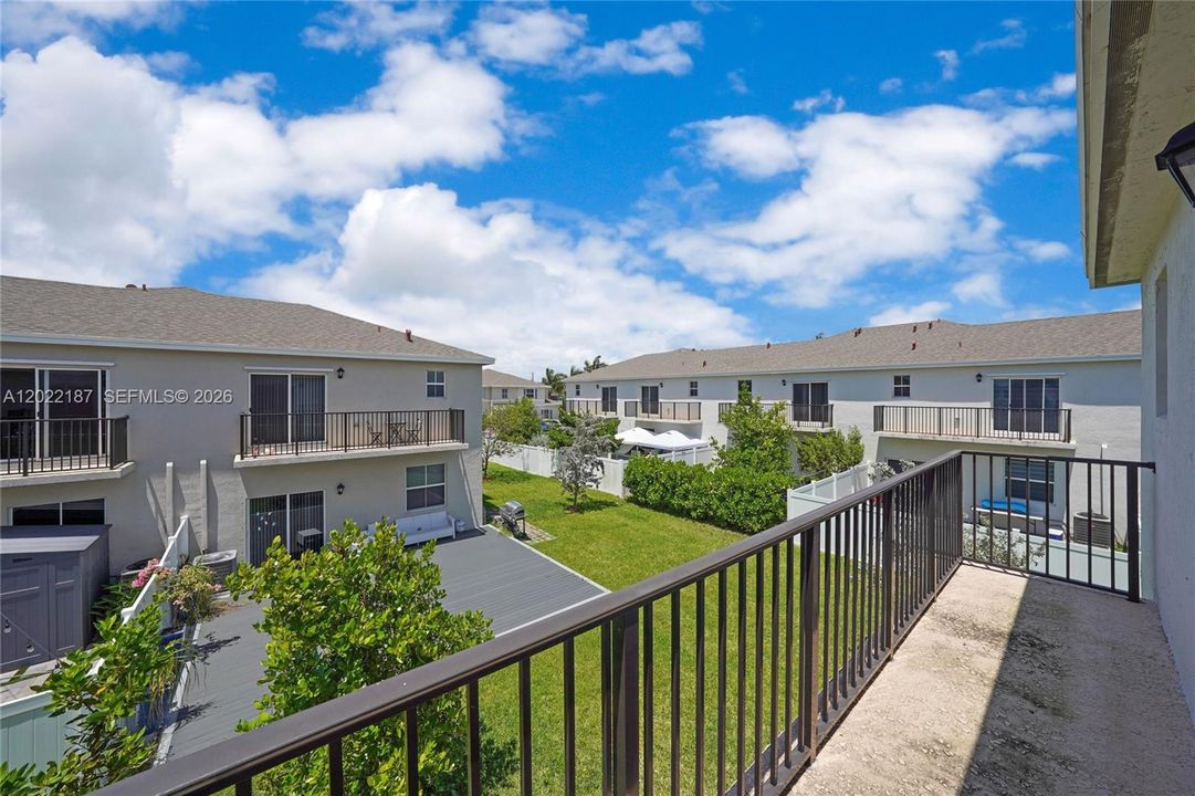For Sale: $399,315 (4 beds, 3 baths, 1757 Square Feet)
