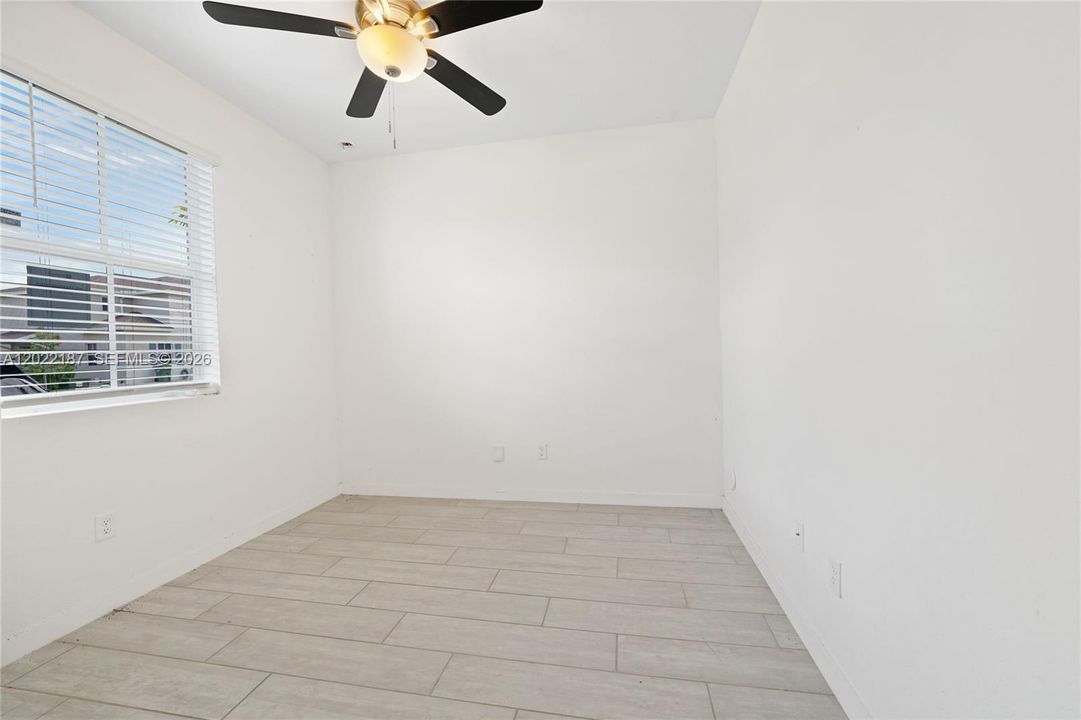 For Sale: $399,315 (4 beds, 3 baths, 1757 Square Feet)