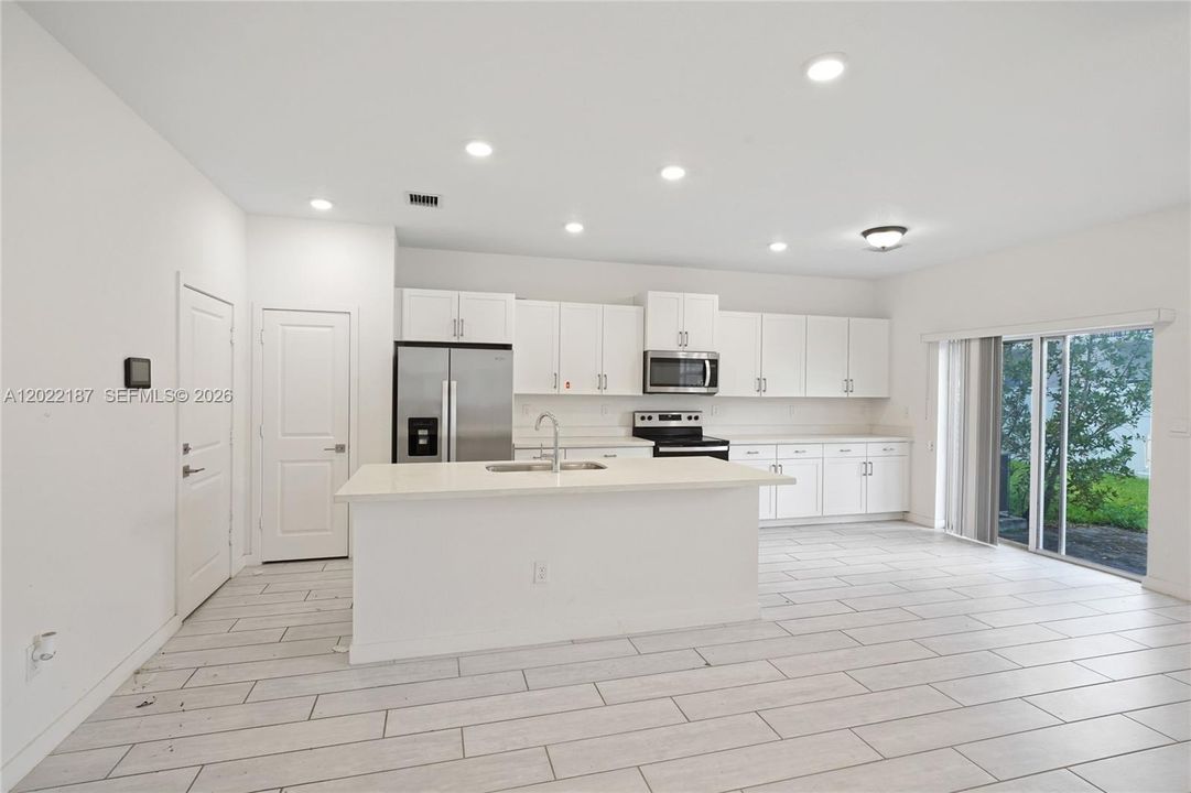 For Sale: $399,315 (4 beds, 3 baths, 1757 Square Feet)