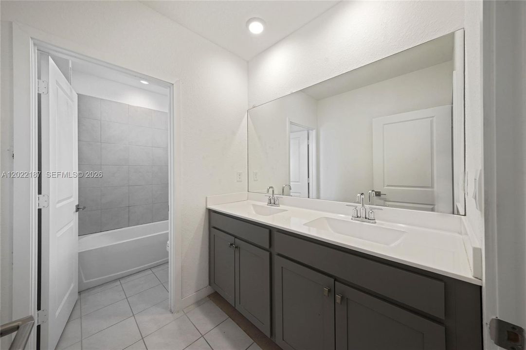 For Sale: $399,315 (4 beds, 3 baths, 1757 Square Feet)