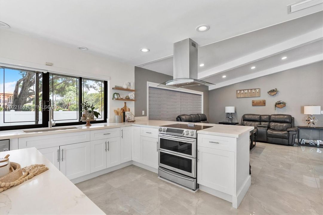 For Sale: $899,000 (4 beds, 2 baths, 2401 Square Feet)