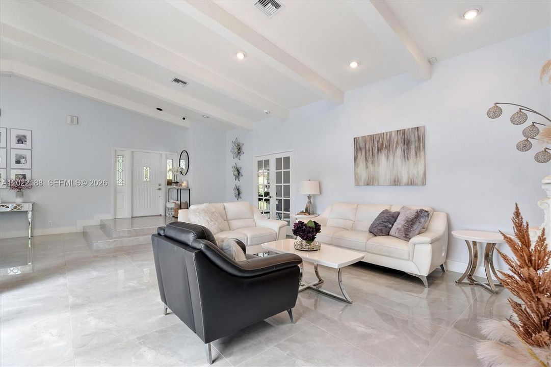 For Sale: $899,000 (4 beds, 2 baths, 2401 Square Feet)