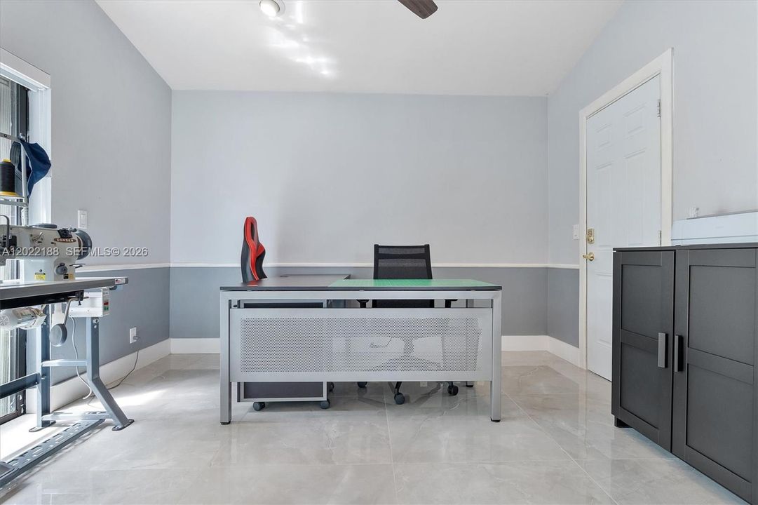 For Sale: $899,000 (4 beds, 2 baths, 2401 Square Feet)