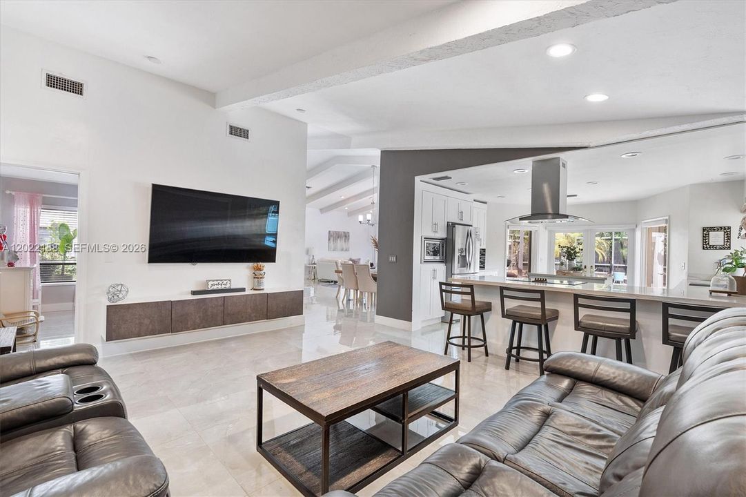 For Sale: $899,000 (4 beds, 2 baths, 2401 Square Feet)