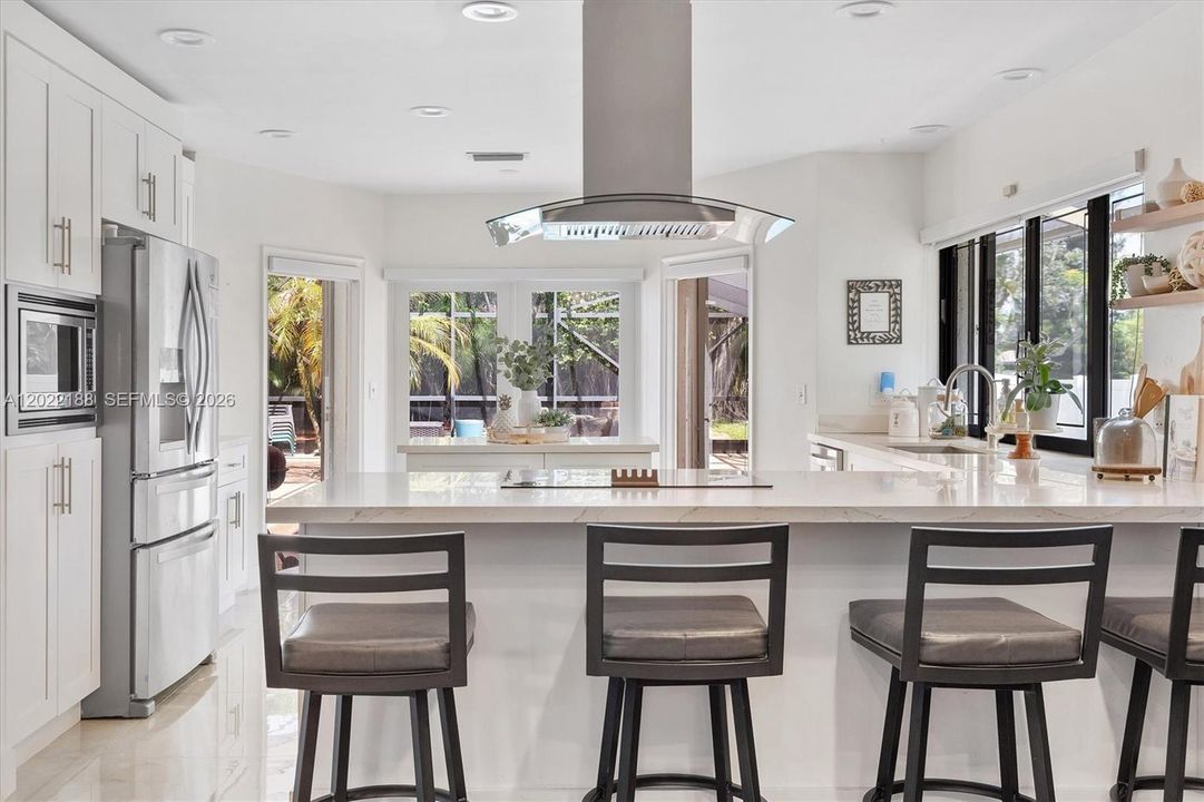 For Sale: $899,000 (4 beds, 2 baths, 2401 Square Feet)