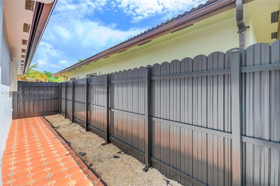En Renta: $3,599 (3 camas, 2 baños, 1681 Pies cuadrados)