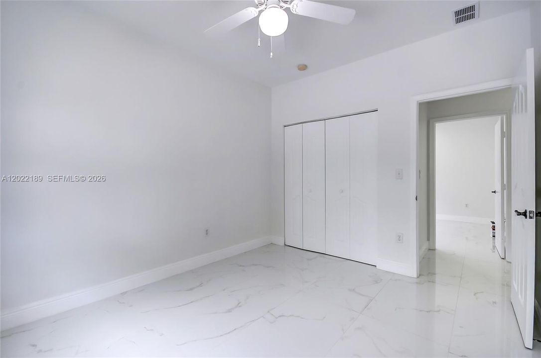 En Renta: $3,599 (3 camas, 2 baños, 1681 Pies cuadrados)