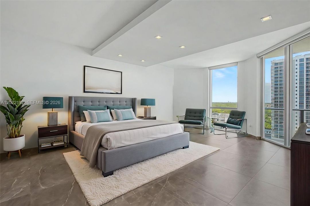 For Sale: $2,950,000 (6 beds, 4 baths, 3794 Square Feet)