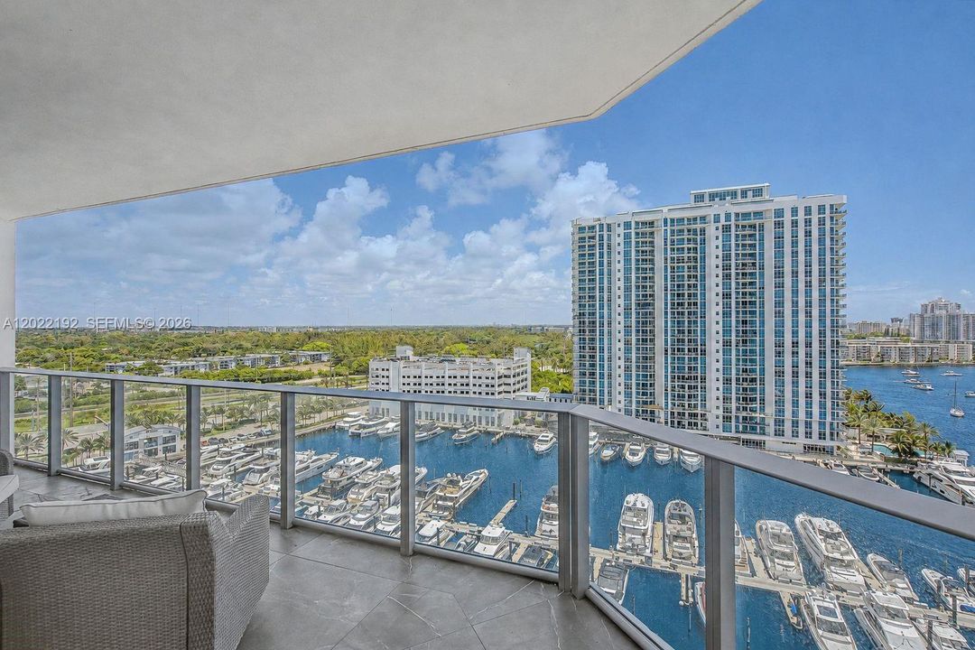 For Sale: $2,950,000 (6 beds, 4 baths, 3794 Square Feet)