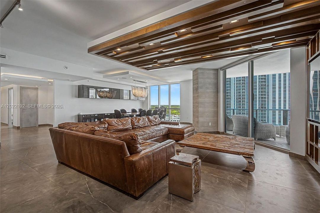 For Sale: $2,950,000 (6 beds, 4 baths, 3794 Square Feet)