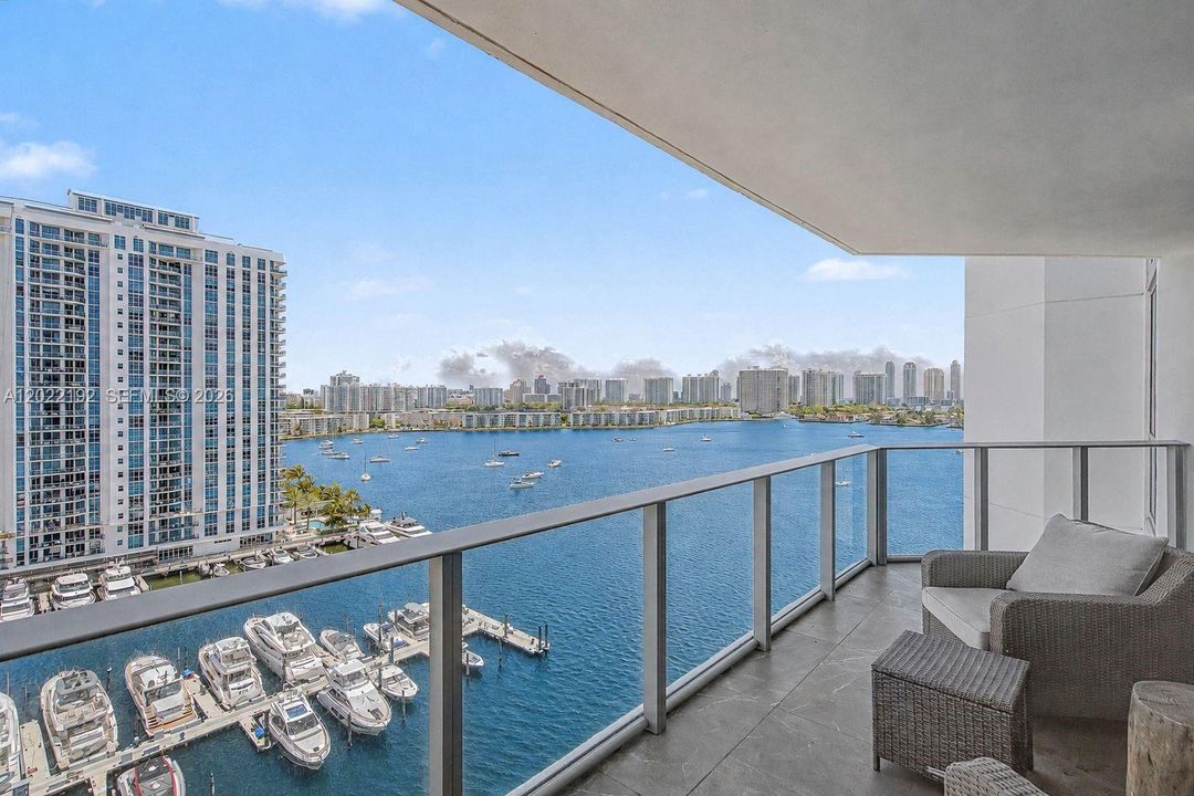 For Sale: $2,950,000 (6 beds, 4 baths, 3794 Square Feet)