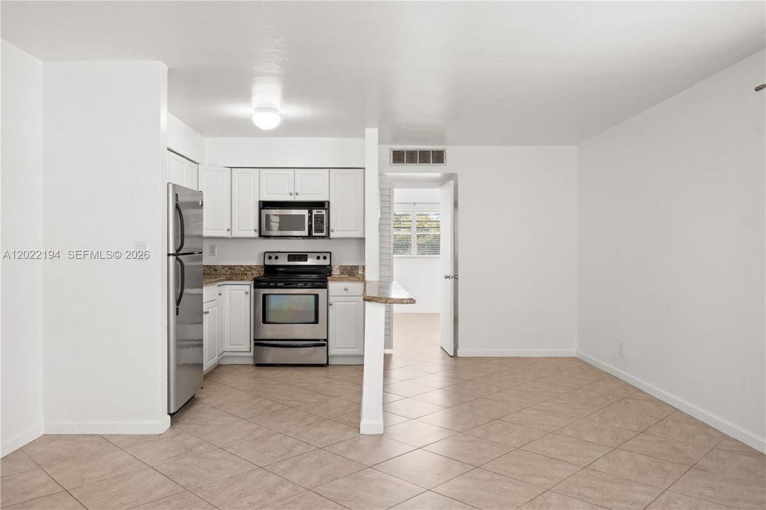 For Sale: $139,200 (1 beds, 1 baths, 600 Square Feet)
