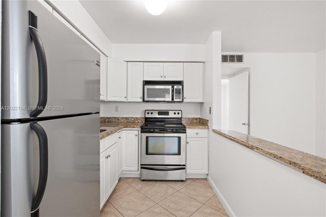 For Sale: $139,200 (1 beds, 1 baths, 600 Square Feet)