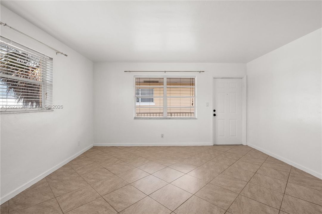 For Sale: $139,200 (1 beds, 1 baths, 600 Square Feet)