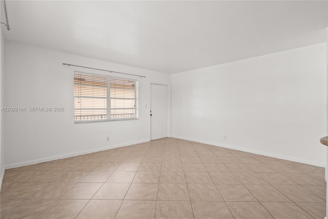 For Sale: $139,200 (1 beds, 1 baths, 600 Square Feet)