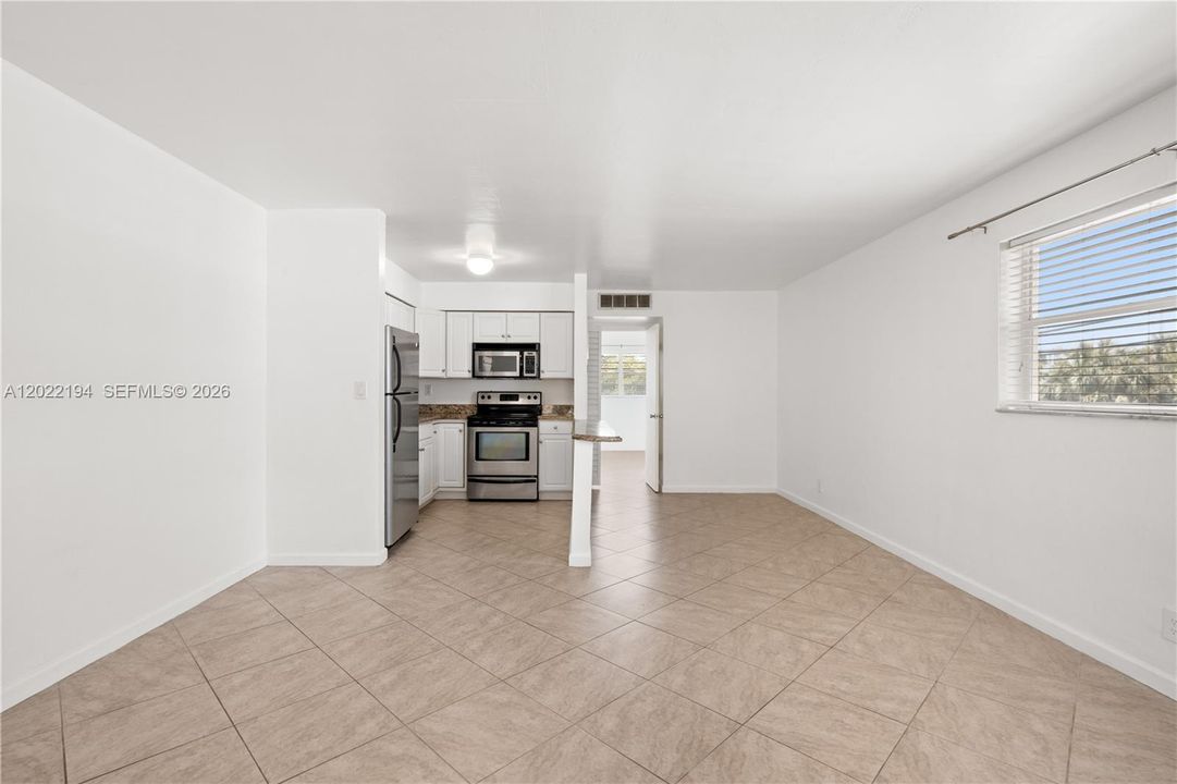 For Sale: $139,200 (1 beds, 1 baths, 600 Square Feet)