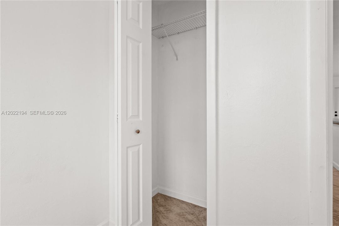For Sale: $139,200 (1 beds, 1 baths, 600 Square Feet)