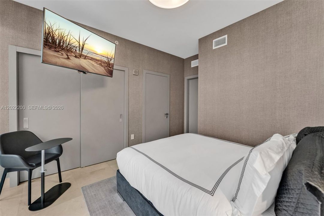 For Sale: $3,700,000 (4 beds, 4 baths, 2485 Square Feet)