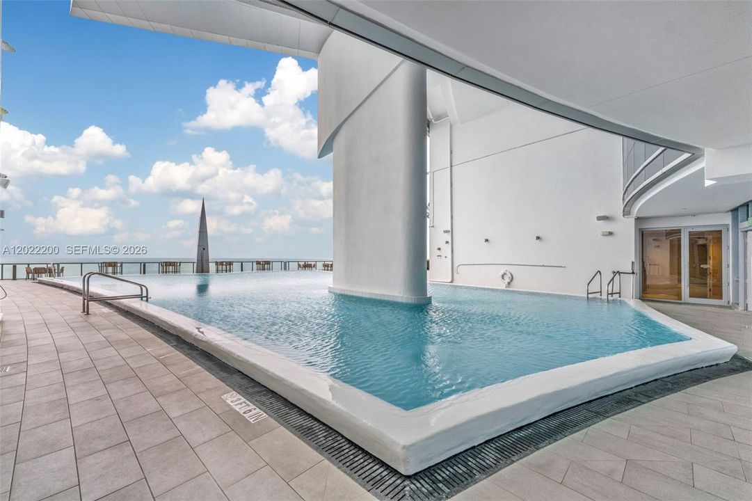 For Sale: $3,700,000 (4 beds, 4 baths, 2485 Square Feet)