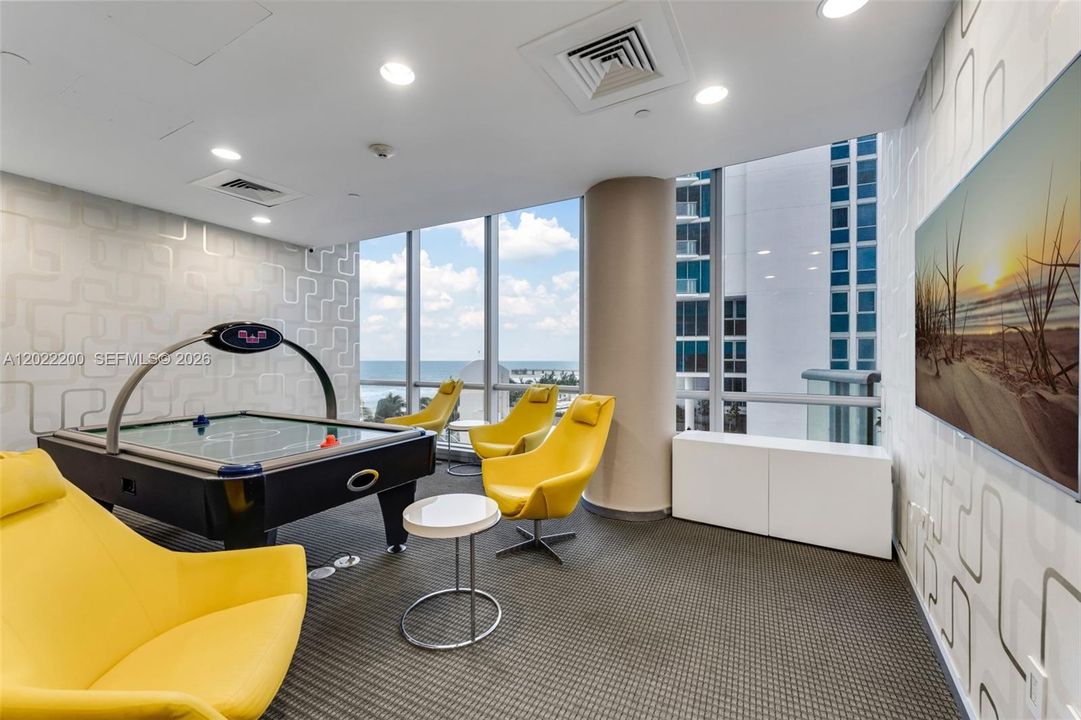 For Sale: $3,700,000 (4 beds, 4 baths, 2485 Square Feet)