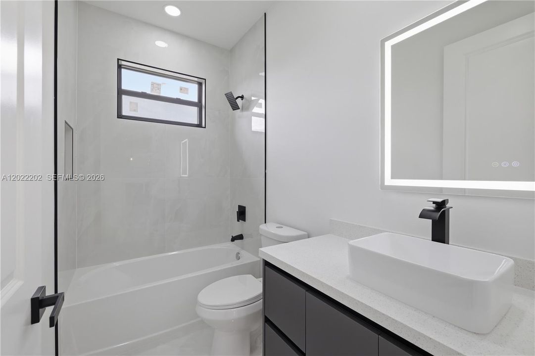 En Venta: $324,990 (3 camas, 2 baños, 0 Pies cuadrados)