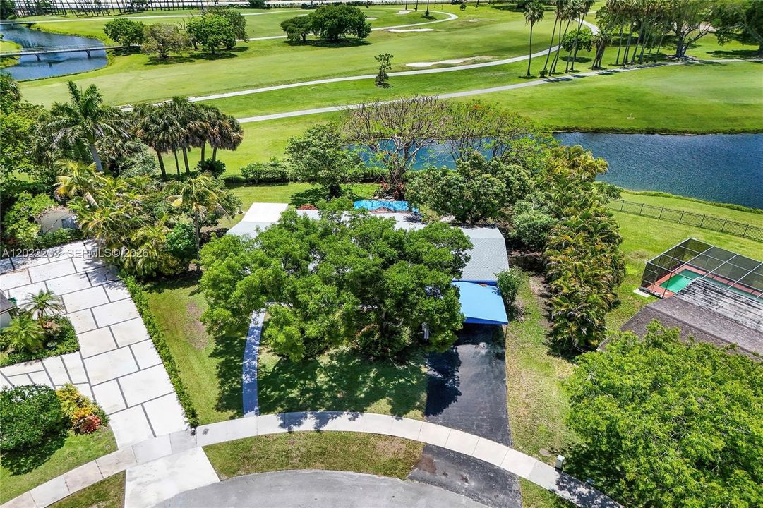En Venta: $735,000 (3 camas, 2 baños, 1738 Pies cuadrados)