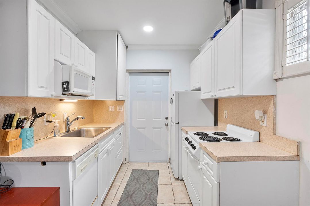 413 Sw 11th St_036