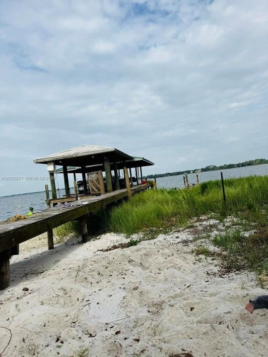 Retirement Dream on the Lake