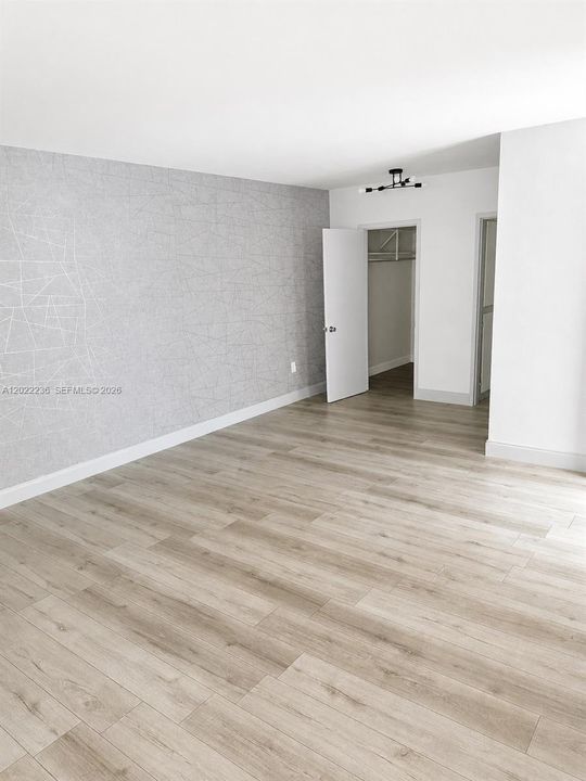 For Rent: $1,650 (0 beds, 1 baths, 495 Square Feet)