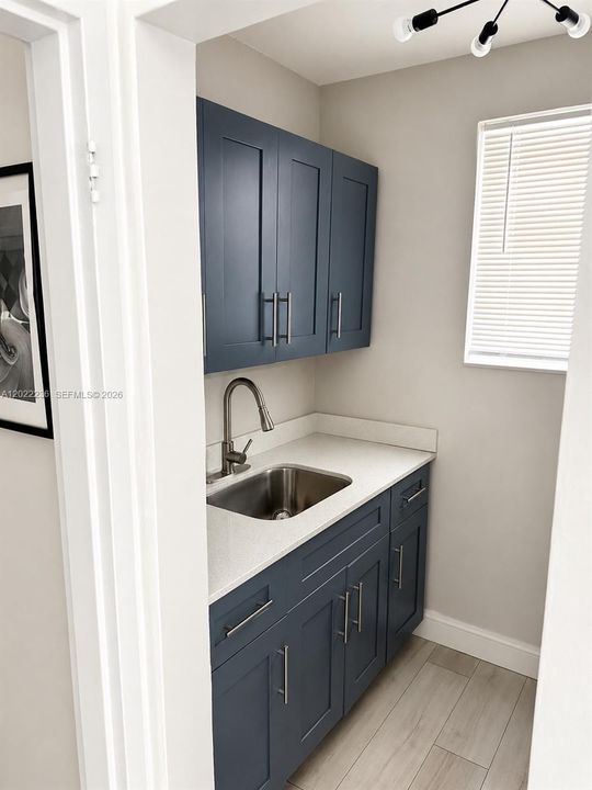 For Rent: $1,650 (0 beds, 1 baths, 495 Square Feet)