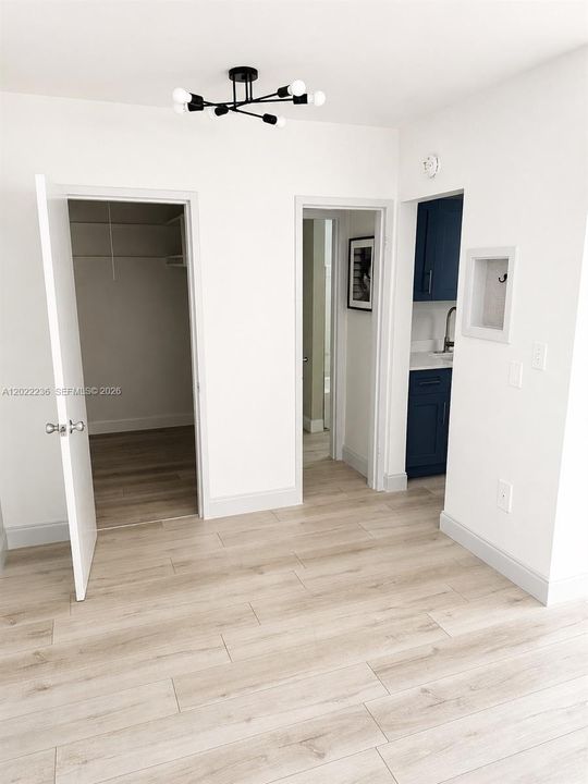 For Rent: $1,650 (0 beds, 1 baths, 495 Square Feet)