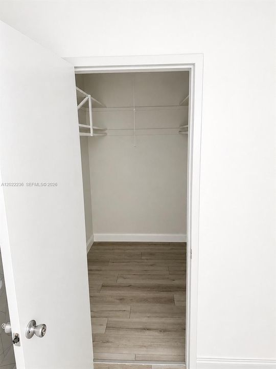 For Rent: $1,650 (0 beds, 1 baths, 495 Square Feet)