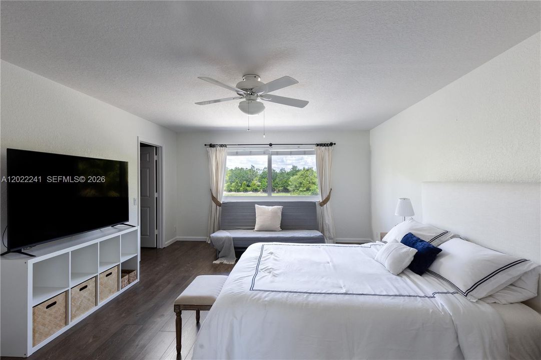 For Sale: $1,670,000 (6 beds, 4 baths, 3696 Square Feet)