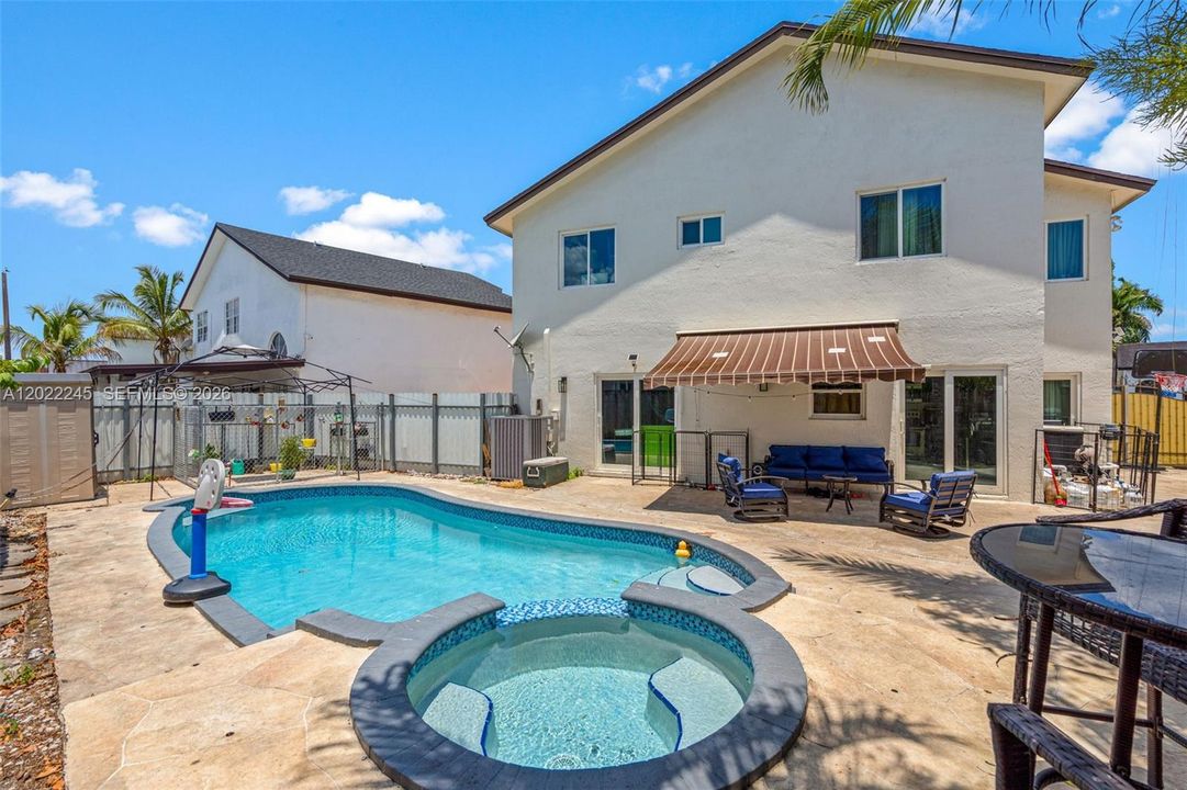 For Sale: $765,000 (4 beds, 2 baths, 2271 Square Feet)