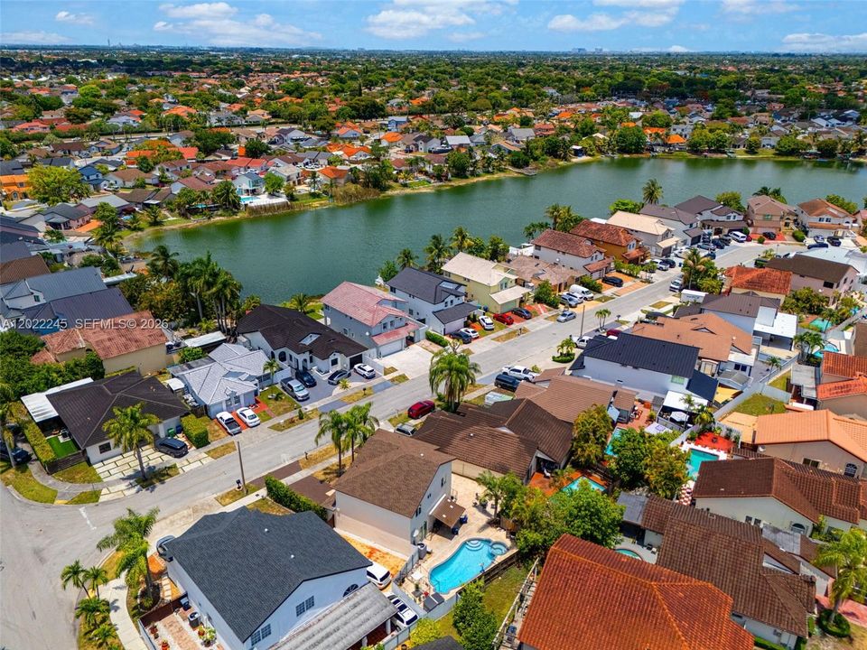 For Sale: $765,000 (4 beds, 2 baths, 2271 Square Feet)