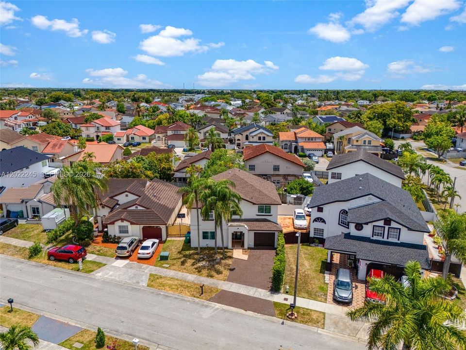 For Sale: $765,000 (4 beds, 2 baths, 2271 Square Feet)