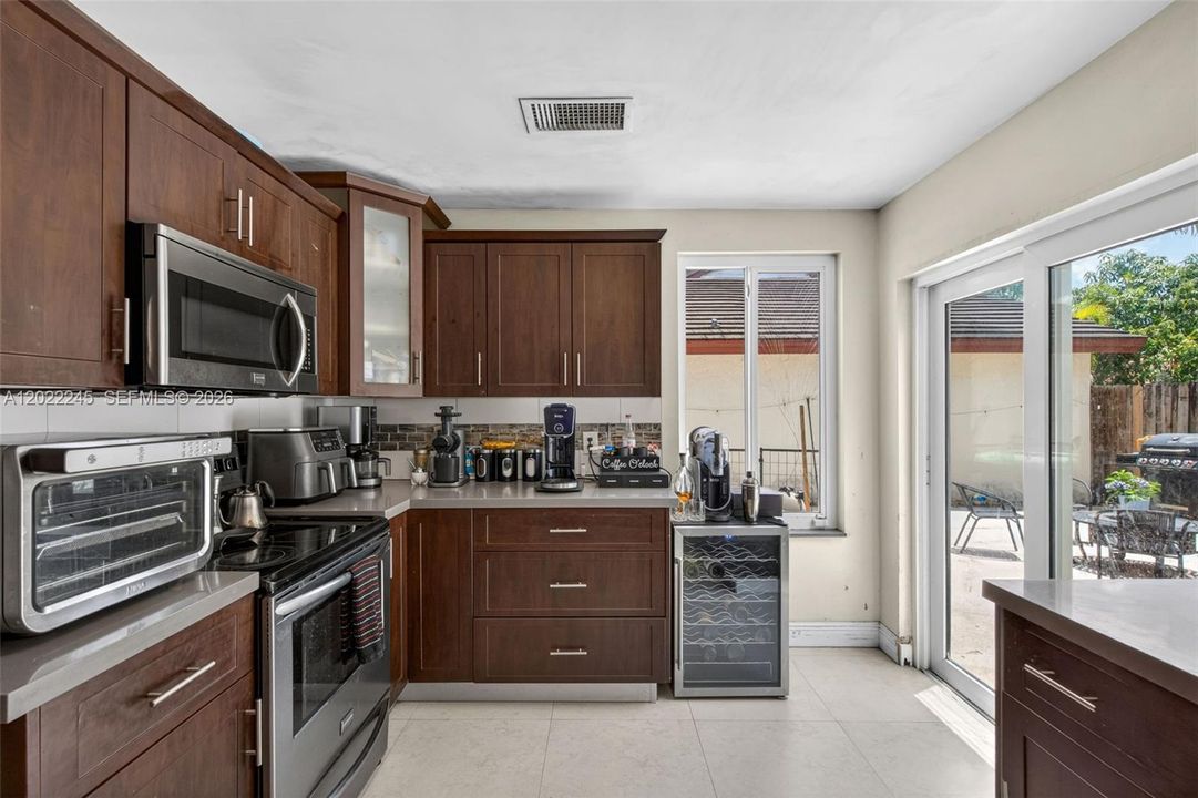For Sale: $765,000 (4 beds, 2 baths, 2271 Square Feet)