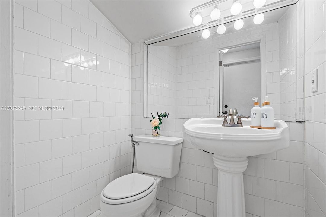 For Sale: $765,000 (4 beds, 2 baths, 2271 Square Feet)