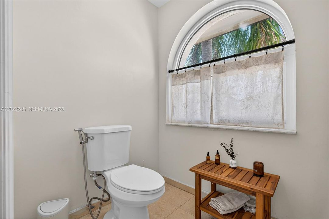 For Sale: $765,000 (4 beds, 2 baths, 2271 Square Feet)