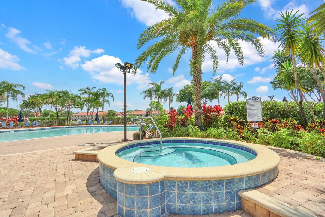 Clubhouse Pool & Spa