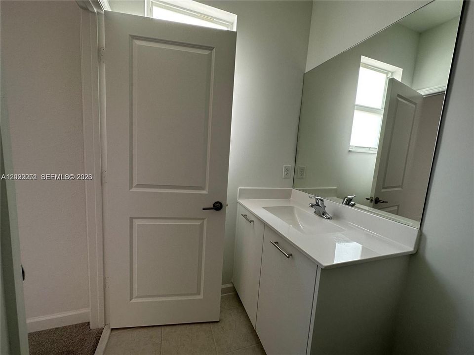 For Rent: $2,900 (3 beds, 2 baths, 1483 Square Feet)