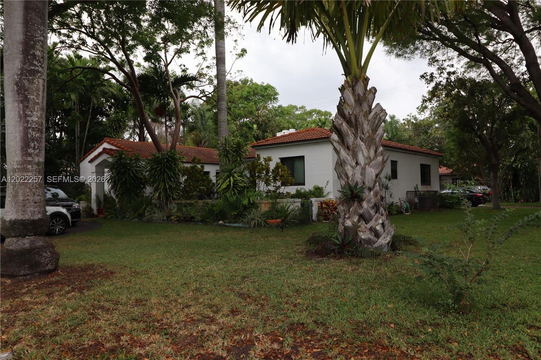 En Venta: $1,695,000 (5 camas, 3 baños, 2436 Pies cuadrados)