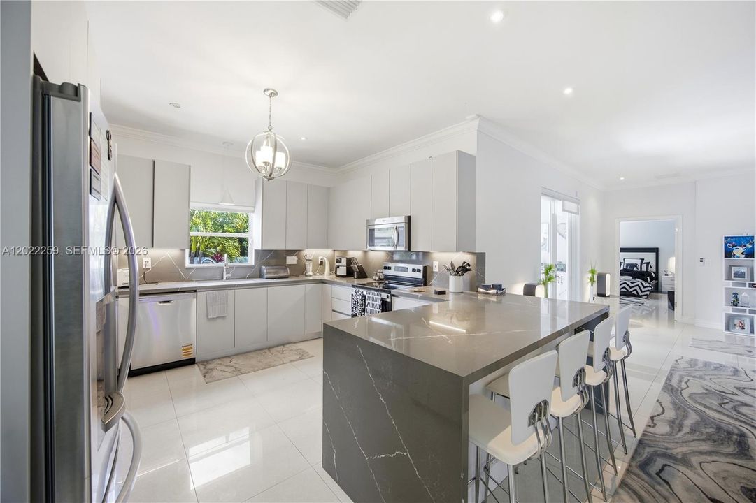 Active With Contract: $1,450,000 (3 beds, 2 baths, 2347 Square Feet)