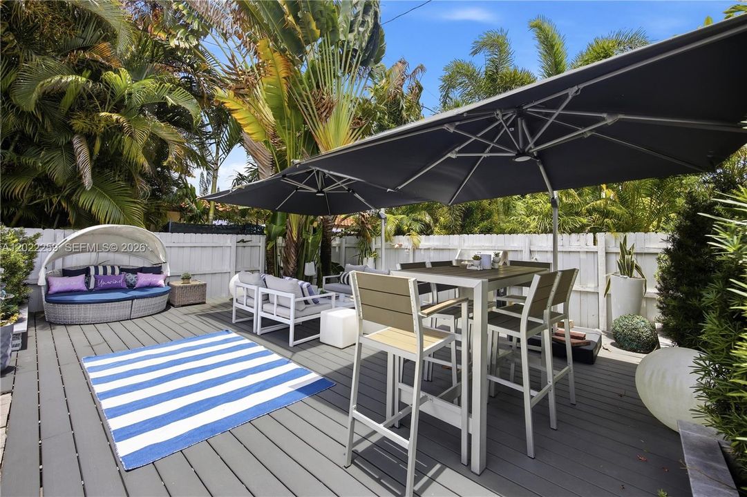 Active With Contract: $1,450,000 (3 beds, 2 baths, 2347 Square Feet)