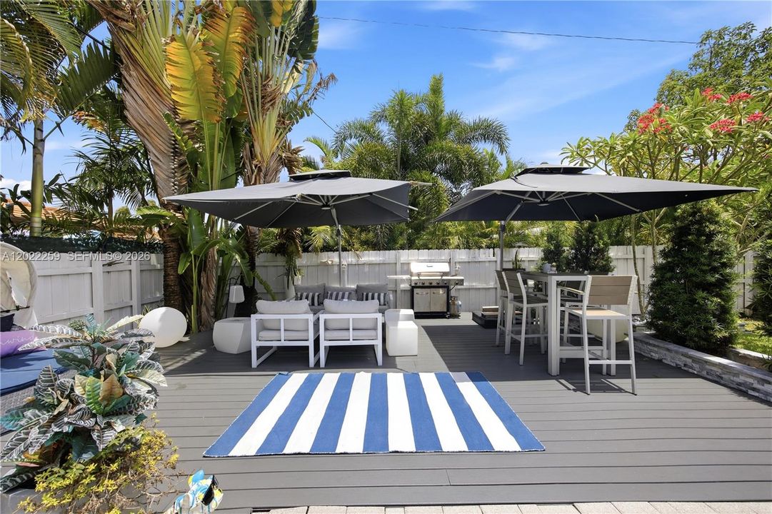 Active With Contract: $1,450,000 (3 beds, 2 baths, 2347 Square Feet)