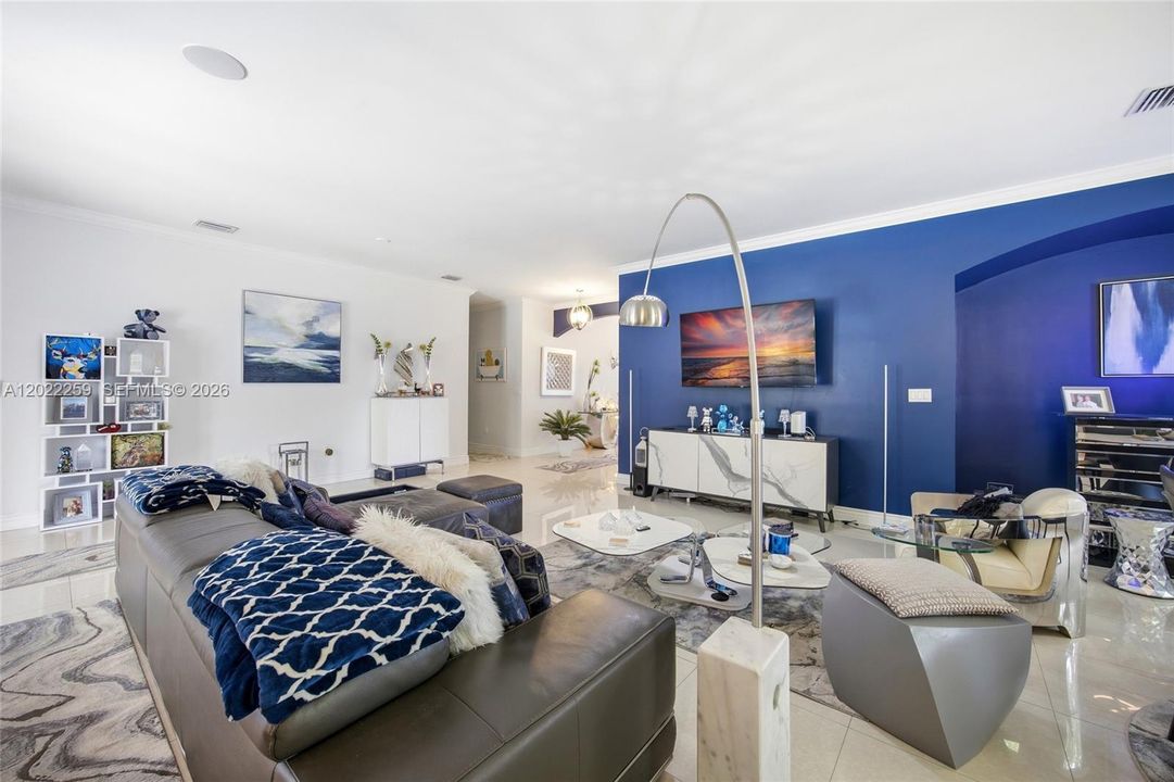 Active With Contract: $1,450,000 (3 beds, 2 baths, 2347 Square Feet)