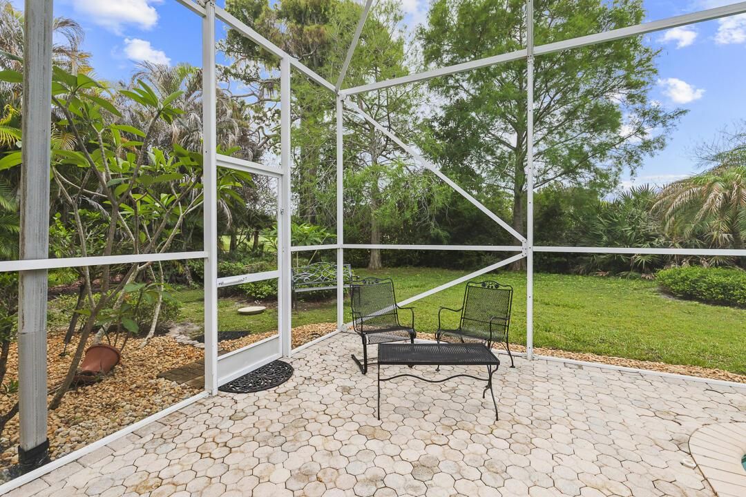 2466 SW Bridgeview Terrace-27